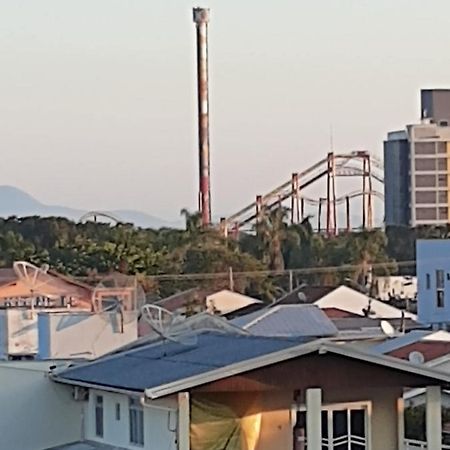 Apartamento Com Vista Pro Mar Proximo Ao Beto Carrero Penha  Luaran gambar
